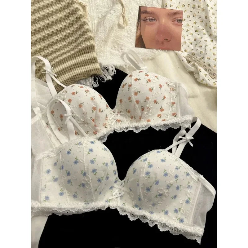 MOYISU JP & SK Lacy Lingerie Girl's Small Breast Pull Up No Underwire Top Support Anti-sag Retraction Sexy Floral Bra Cover Set