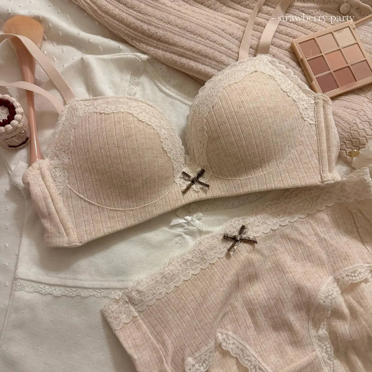 Teenage Sexy Lace Floral Bra Set Comfortable Non-steel Ring Beauty Back Small Breasts Gathered up Support Anti-Sagging Bra Set
