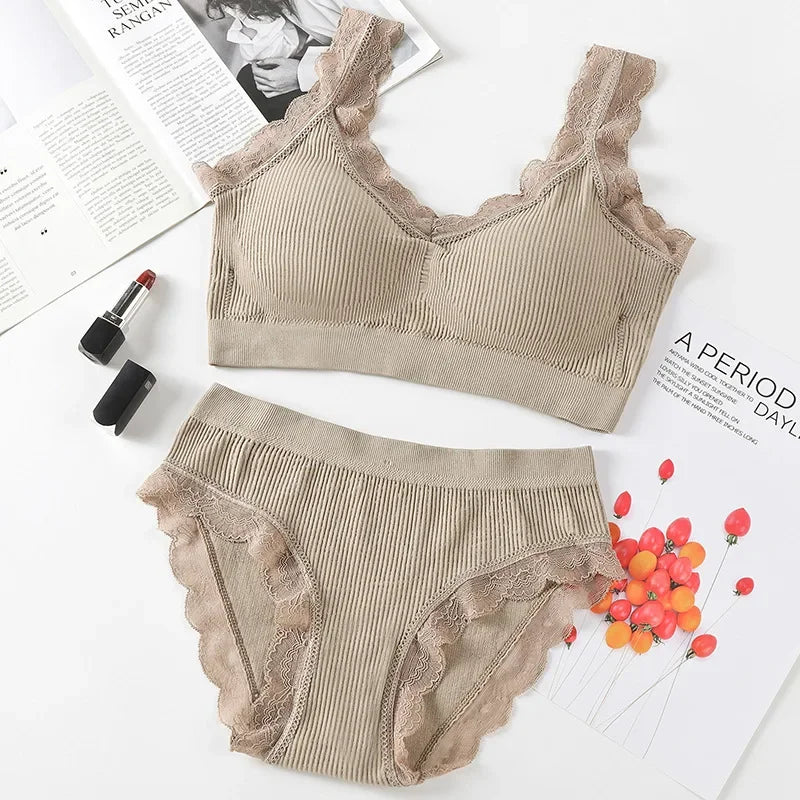Newest Sexy Lace Underwear Set Padded Bra Set Without Steel Ring Solid Women's Underwear Brassiere Comfortable Fitness Crop Top