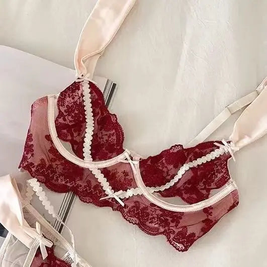 Sexy Lace Bra Breathable Thin Section French Pure Desire Soft Steel Ring Anti-Sagging Gathered Beautifully Embroidered Bra Set