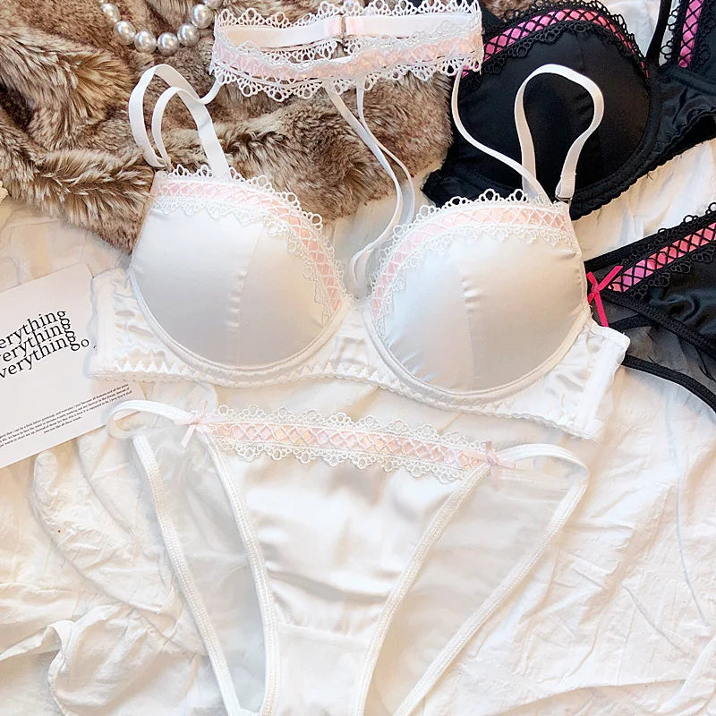 MOYISU Lolita French Pure Desire Sexy Lace Satin Spice Girl Bra Small Chest Gathering Halter Hollow Underwear Set Soft Underwire