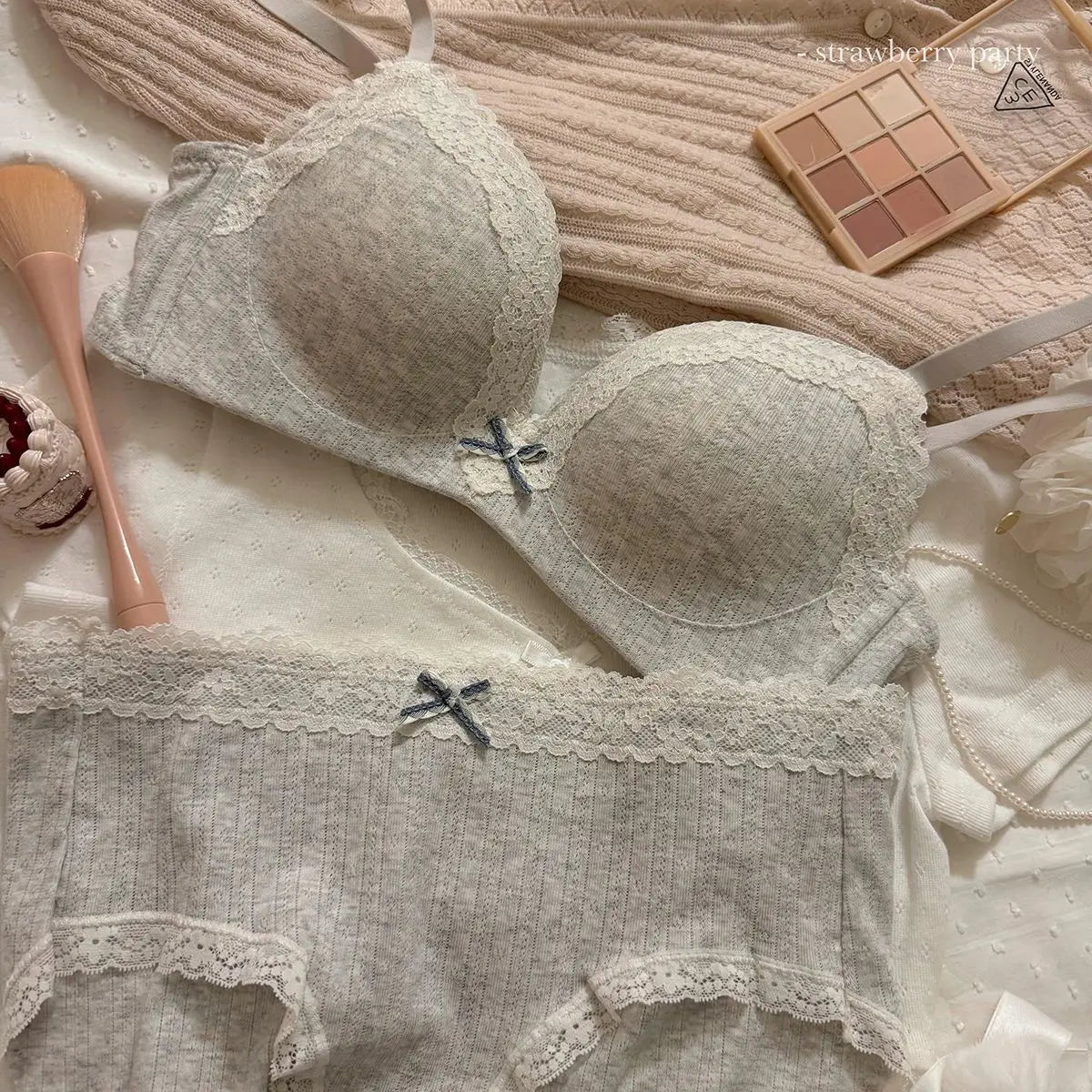 Teenage Sexy Lace Floral Bra Set Comfortable Non-steel Ring Beauty Back Small Breasts Gathered up Support Anti-Sagging Bra Set