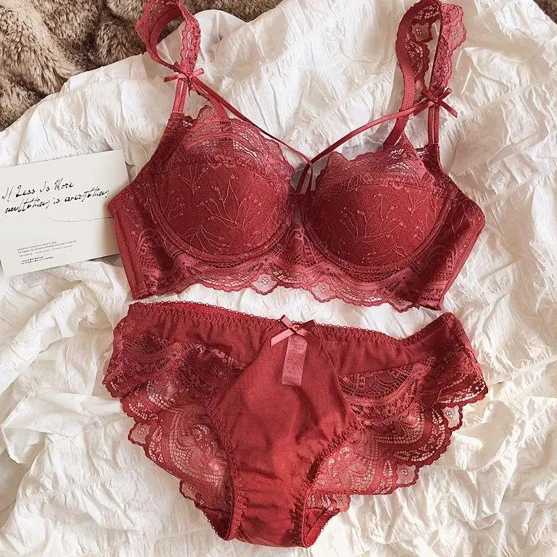 MOYISU Sexy Lace Bralette Set Small Busts French Design Removable Straps with Thin Push Up Pads, Soft Underwire Bra Cover Top