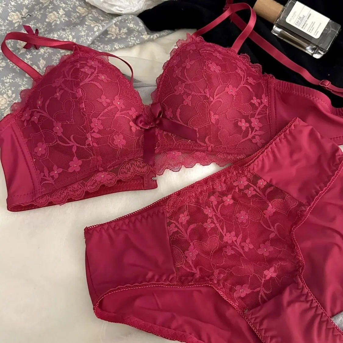 Sexy Embroidered Underwear Small Breasts Gathered Without Steel Ring Top Support Anti-Sagging Breathable Lace Lace Bra Set