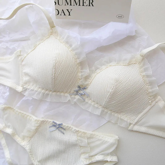 French Lace Triangle Cup Girls Underwear Thin Section Mesh Texture Sense of Small Breasts Gathered Without Steel Ring Bra Set