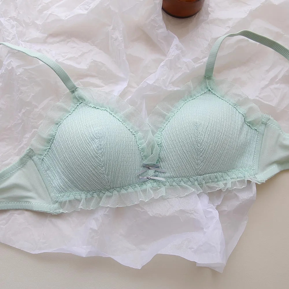 French Lace Triangle Cup Girls Underwear Thin Section Mesh Texture Sense of Small Breasts Gathered Without Steel Ring Bra Set