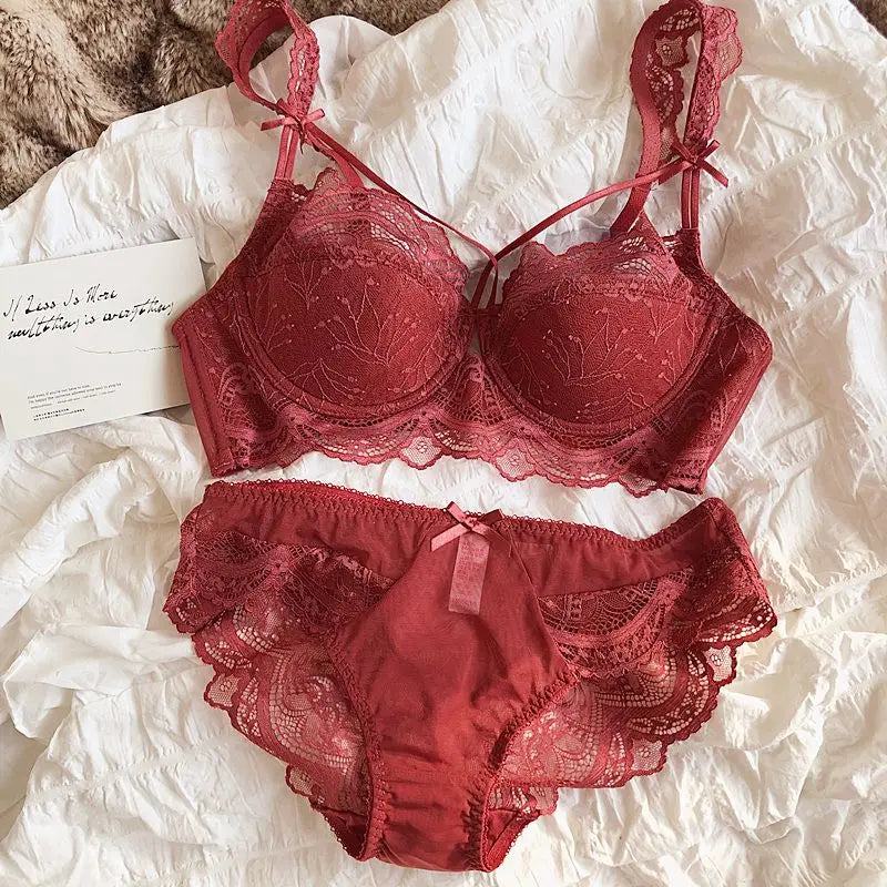 MOYISU Sexy Lace Bralette Set Small Busts French Design Removable Straps with Thin Push Up Pads, Soft Underwire Bra Cover Top