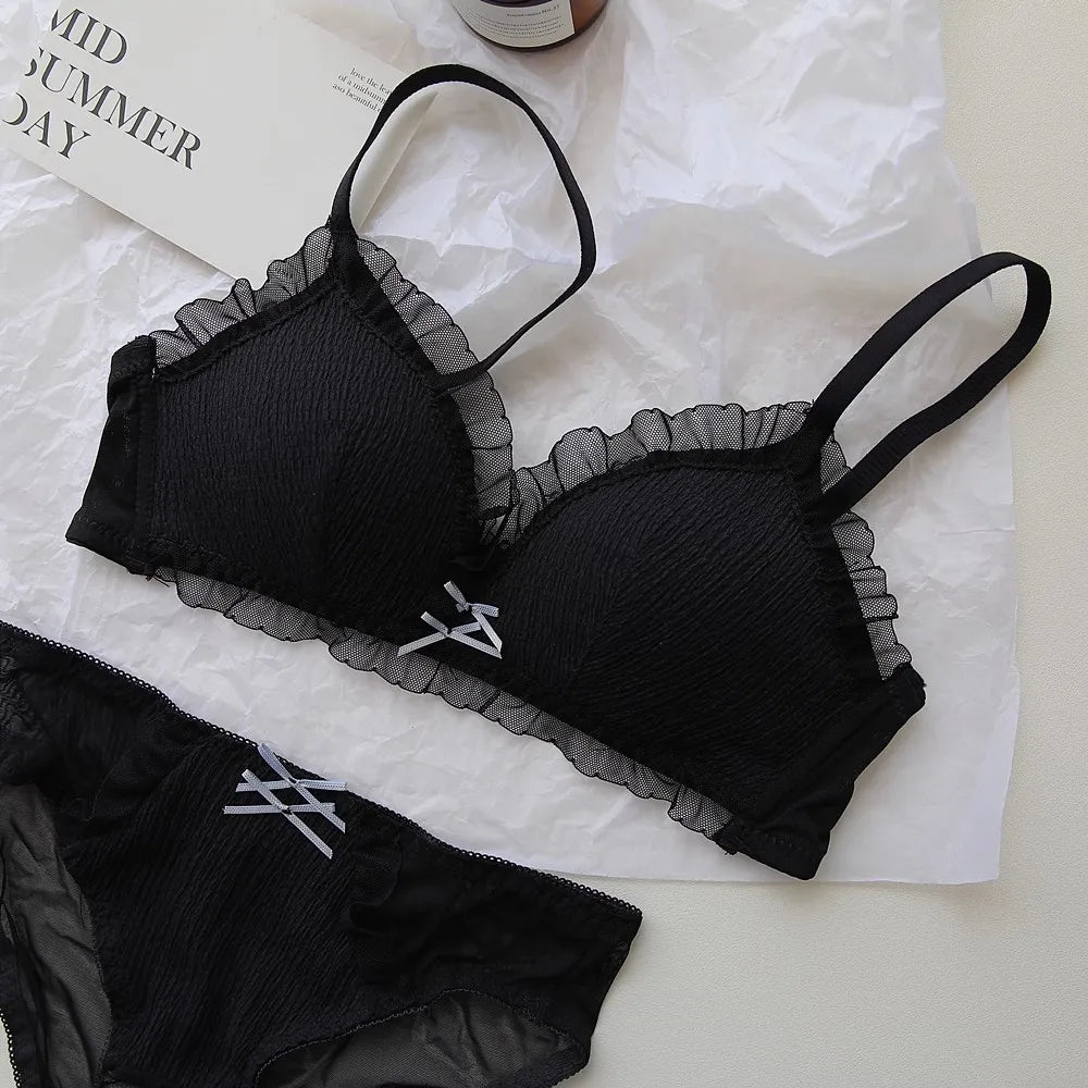 French Lace Triangle Cup Girls Underwear Thin Section Mesh Texture Sense of Small Breasts Gathered Without Steel Ring Bra Set