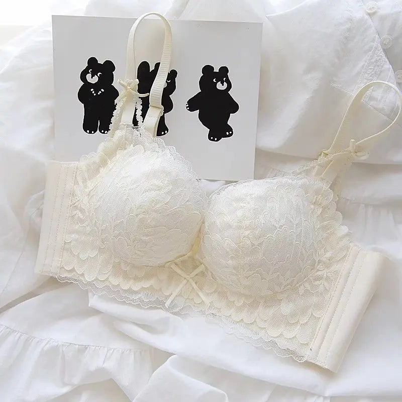 French romantic girl's underwear with lace and no steel hoop, gathered top support bra
