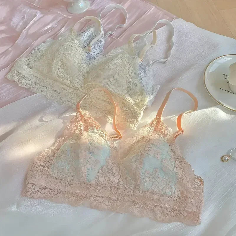 Japanese-style Pure Sensual Lace-trimmed Lingerie for Women, A Thin and Sexy Summer Bra Without Underwire