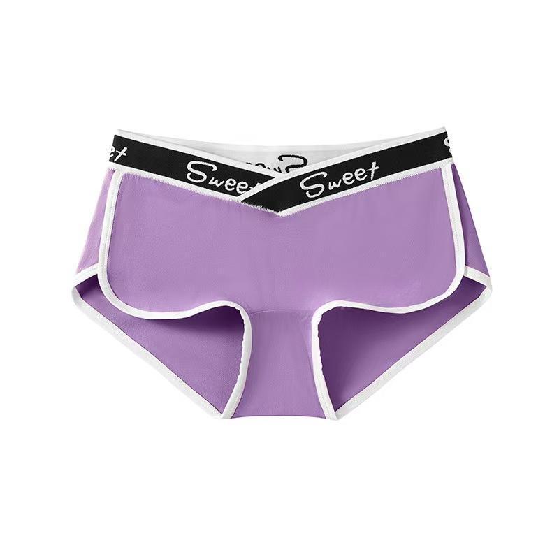 Five-piece set of elegant women's underwear. Made of polyamide knitted fabric, in solid color, featuring a mid-rise waist design. These underwear pieces have high support Soft Womenswear