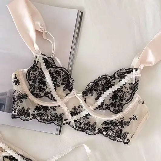 Sexy Lace Bra Breathable Thin Section French Pure Desire Soft Steel Ring Anti-Sagging Gathered Beautifully Embroidered Bra Set