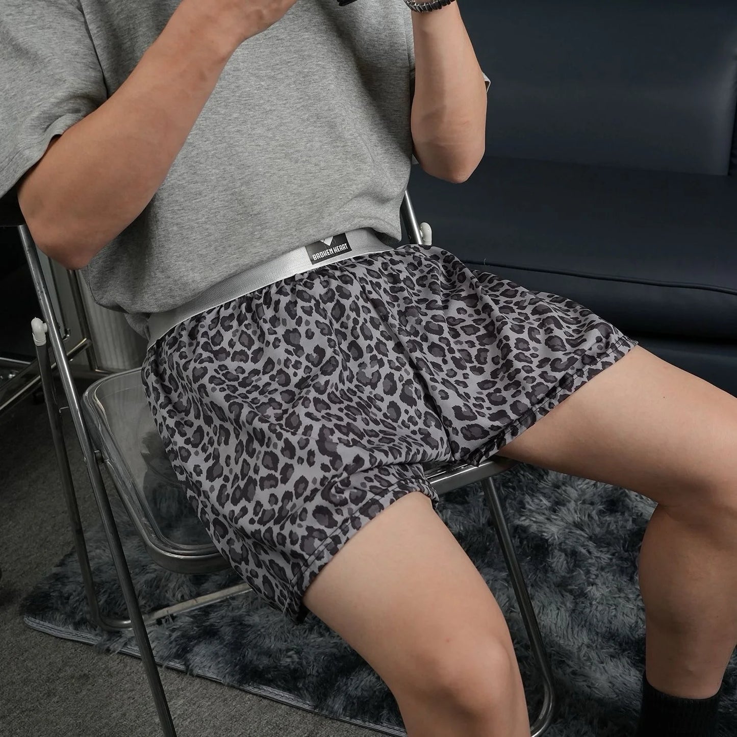 Men's Arrow Pants Ice Silk Black Leopard Print Breathable Men's Loose Middle Waist Comfortable Sports Men sleeping pants