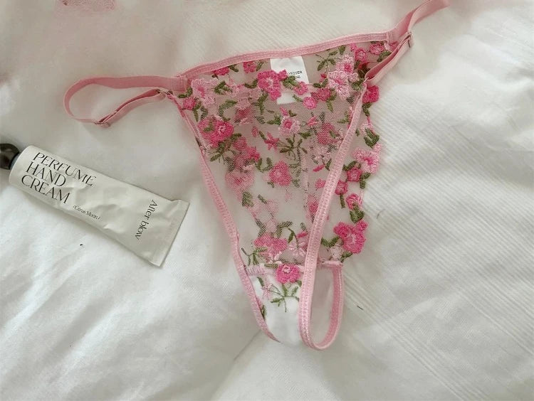 Romantic Floral Lingerie Set Women French Tulle Bra Embroidered Lace Underwear Sexy Sweet Sheer Pink Bralette Panty Set MOYISU